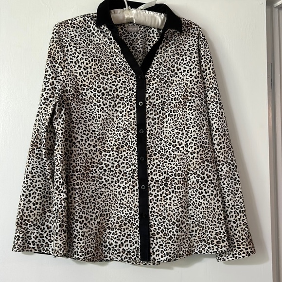 Chicos cheetah print long sleeve button down blouse women’s large - Picture 1 of 6